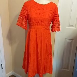 ⭐⭐8 for $25 NWOT Orange lace topped silky skirt dress